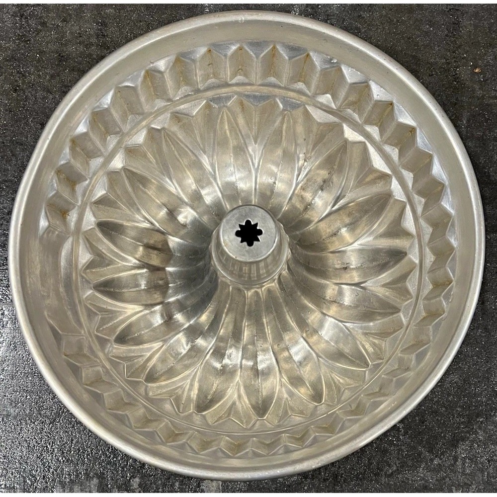 Vintage Made in Germany Fluted Bundt Cake Ring Jello Mold 10in Aluminum